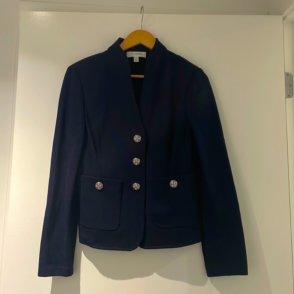 Beautiful navy blue St. John jacket in size 8!
